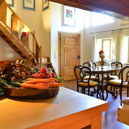Captivating In Altreichenau With Garden